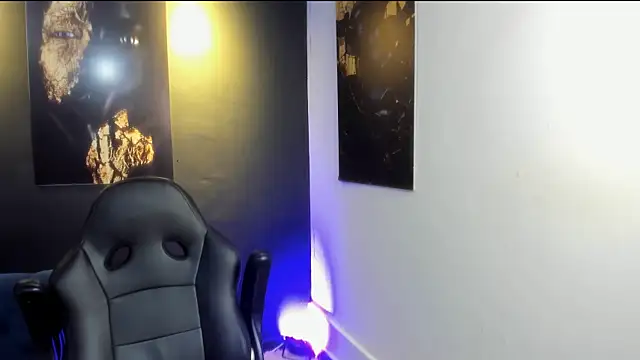 Big furry bear13 online show from 12.02.25