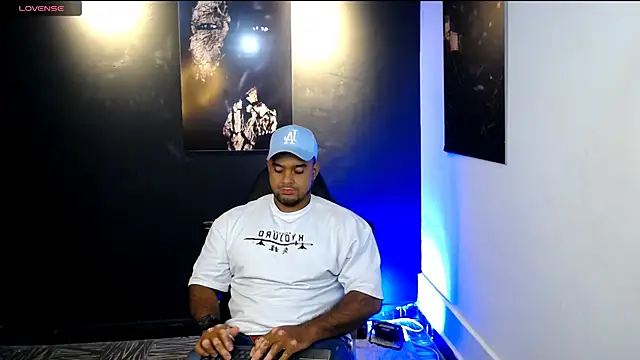 Big furry bear13 online show from 01.08.26