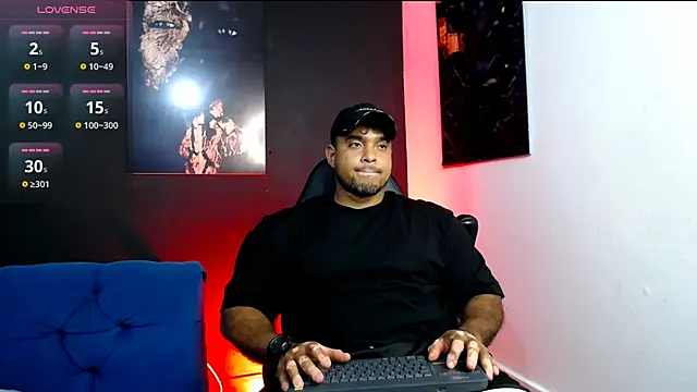 Big furry bear13 online show from 01.09.26