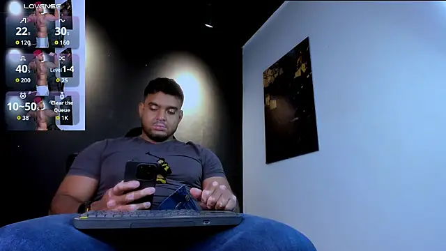 Big furry bear13 online show from 04.09.26