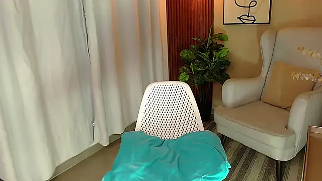 angela santana  online show from 12.11.24