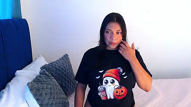 angela santana  online show from 03.13.25