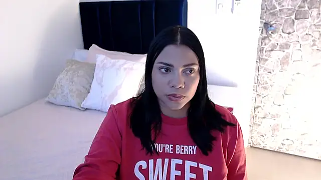 angela santana  online show from 09.19.25