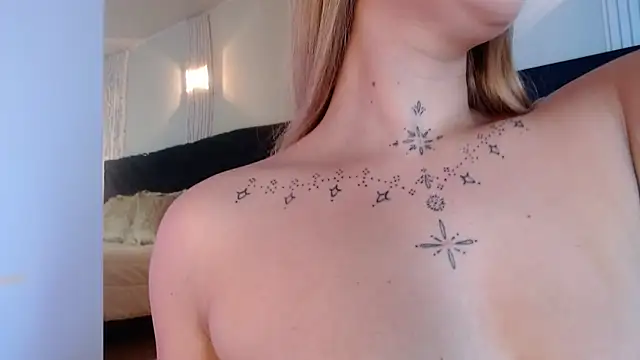 MollyCruz online show from 09.25.25