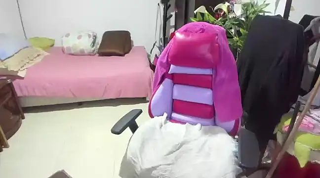 Mrs mommy  online show from 01.14.25