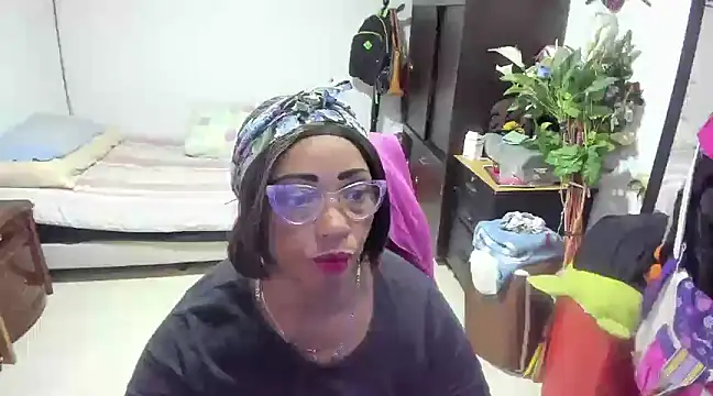 Mrs mommy  online show from 01.29.25