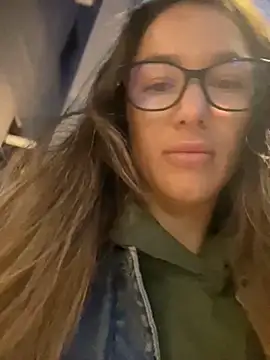 HotXMom online show from 09.25.25