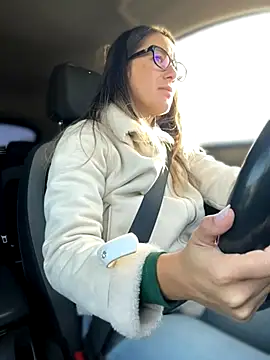 HotXMom online show from 09.26.25