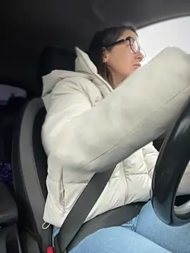 HotXMom online show from 10.10.25