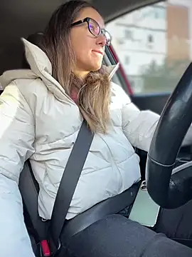 HotXMom online show from 10.15.25