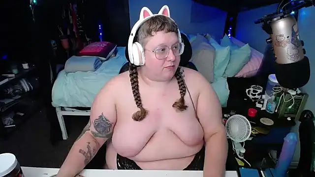 FatVeronica online show from 02.16.25