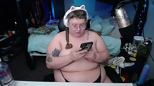 FatVeronica online show from 02.20.25