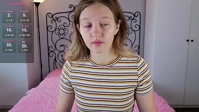 Ksuhesa online show from 10.13.25