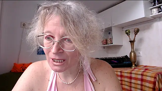 Snapshot of Zosya1111 chatting on 01.25.25 Zosya1111 online show from 01.25.25