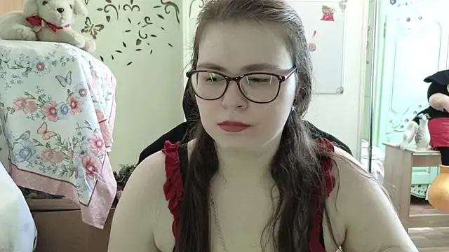 LucyZeph online show from 08.06.26