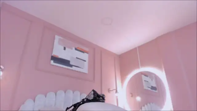 lia ass  online show from 12.20.24