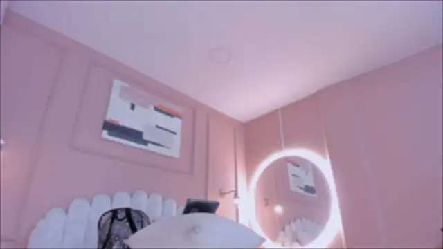 lia ass  online show from 12.21.24