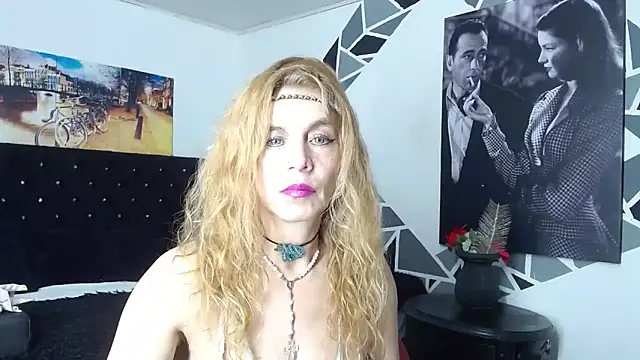 Snapshot of Kyza_Ryan chatting on 10.06.25 Kyza Ryan online show from 10.06.25