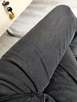 Snapshot of ertance40 chatting on 02.12.25 ertance40 online show from 02.12.25