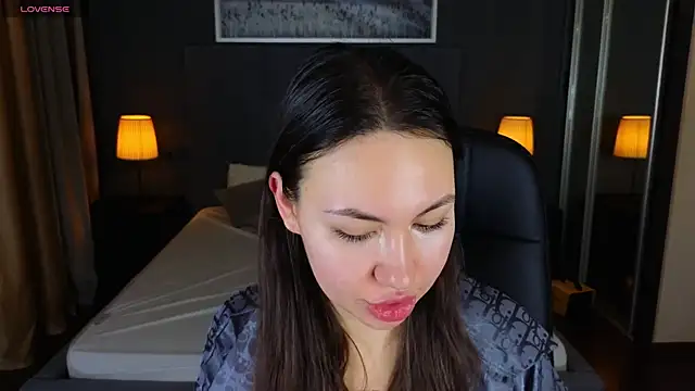 GIGI BENNET online show from 12.15.24