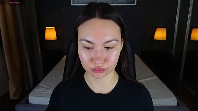 GIGI BENNET online show from 12.18.24
