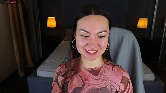 GIGI BENNET online show from 12.19.24
