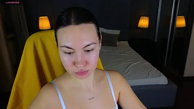 GIGI BENNET online show from 12.27.24
