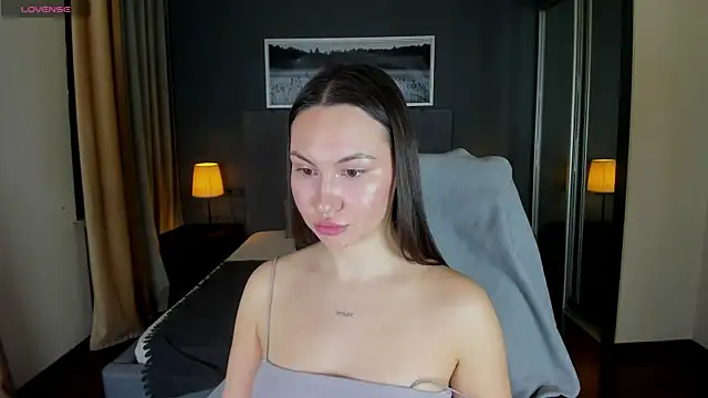 GIGI BENNET online show from 01.25.25