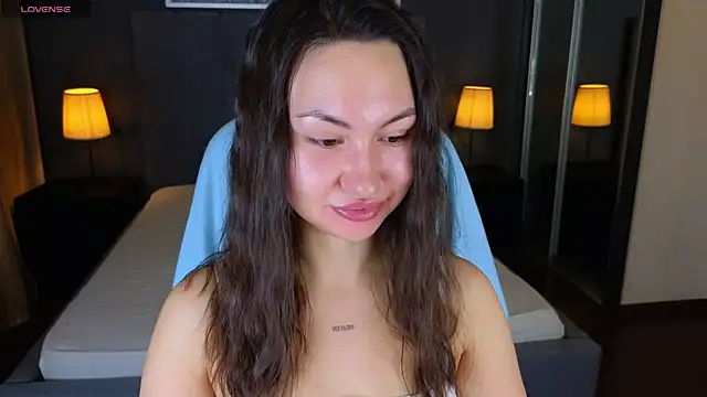 GIGI BENNET online show from 01.27.25