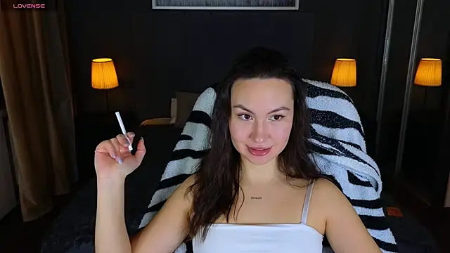 GIGI BENNET online show from 01.29.25