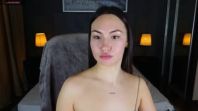 GIGI BENNET online show from 01.31.25
