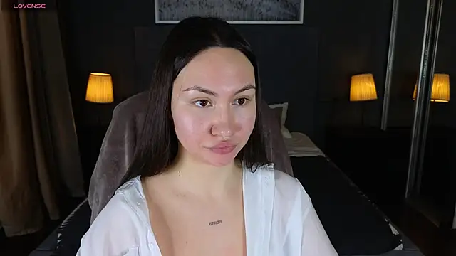 GIGI BENNET online show from 02.18.25
