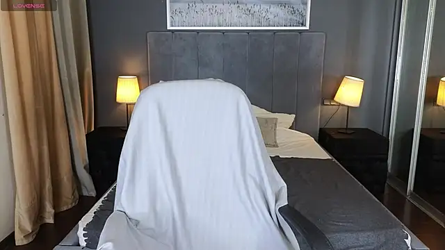 GIGI BENNET online show from 03.14.25