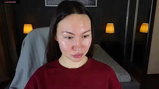 GIGI BENNET online show from 03.21.25