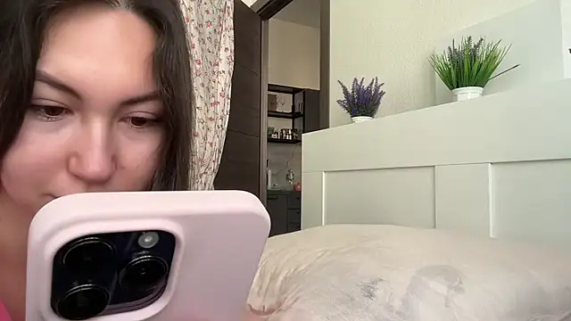 GIGI BENNET online show from 09.25.25