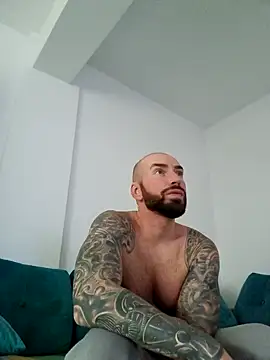 AronGrant online show from 12.08.24