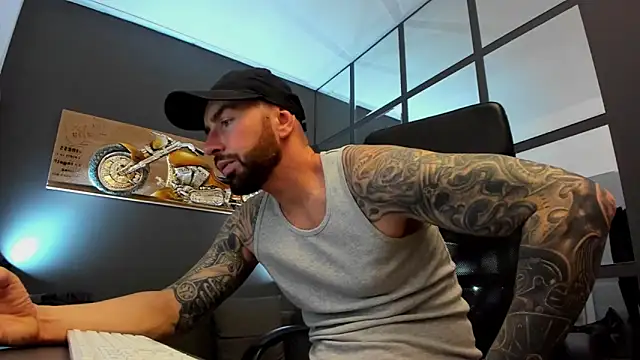 AronGrant online show from 12.10.24