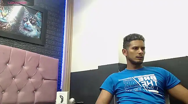 Snapshot of Chris_Dick23 chatting on 01.08.25 Chris Dick23 online show from 01.08.25
