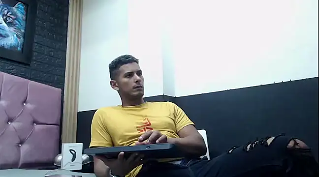 Snapshot of Chris_Dick23 chatting on 01.21.25 Chris Dick23 online show from 01.21.25