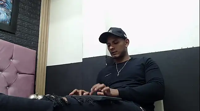 Snapshot of Chris_Dick23 chatting on 01.22.25 Chris Dick23 online show from 01.22.25