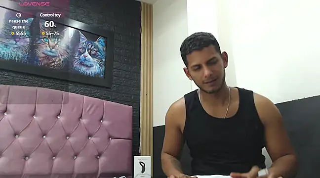 Snapshot of Chris_Dick23 chatting on 02.14.25 Chris Dick23 online show from 02.14.25