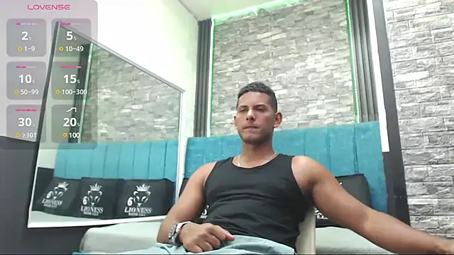 Snapshot of Chris_Dick23 chatting on 02.19.25 Chris Dick23 online show from 02.19.25