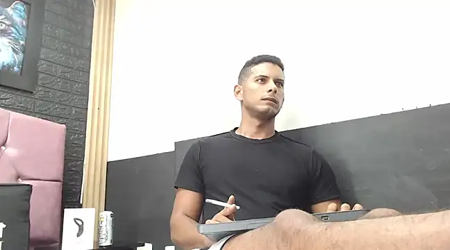 Snapshot of Chris_Dick23 chatting on 03.15.25 Chris Dick23 online show from 03.15.25