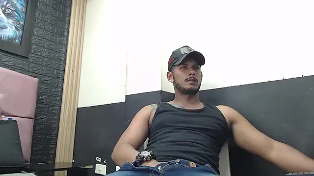 Snapshot of Chris_Dick23 chatting on 10.07.25 Chris Dick23 online show from 10.07.25