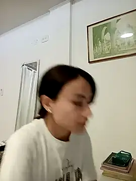 Snapshot of reme_ark23 chatting on 10.18.25 reme ark23 online show from 10.18.25