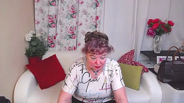 YourHotGranny online show from 02.28.25
