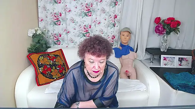YourHotGranny online show from 05.27.26