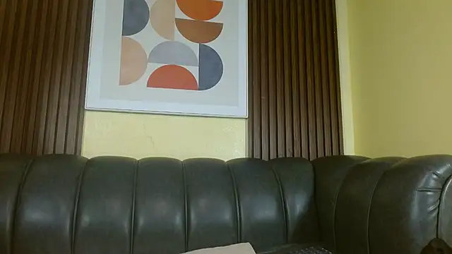 Nicole Ramires online show from 11.08.25