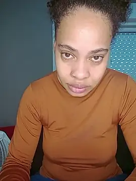 Snapshot of Su_Duarte_1 chatting on 05.19.26 Su Duarte 1 online show from 05.19.26