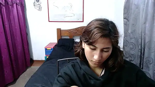 Snapshot of LadyMilk003 chatting on 12.19.24 LadyMilk003 online show from 12.19.24